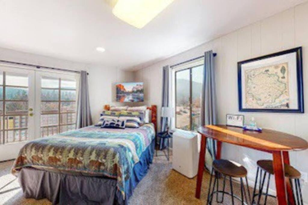 Couples Hideout In Heart Of Oakhurst Exteriör bild
