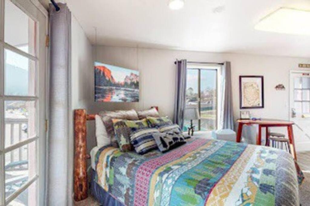 Couples Hideout In Heart Of Oakhurst Exteriör bild