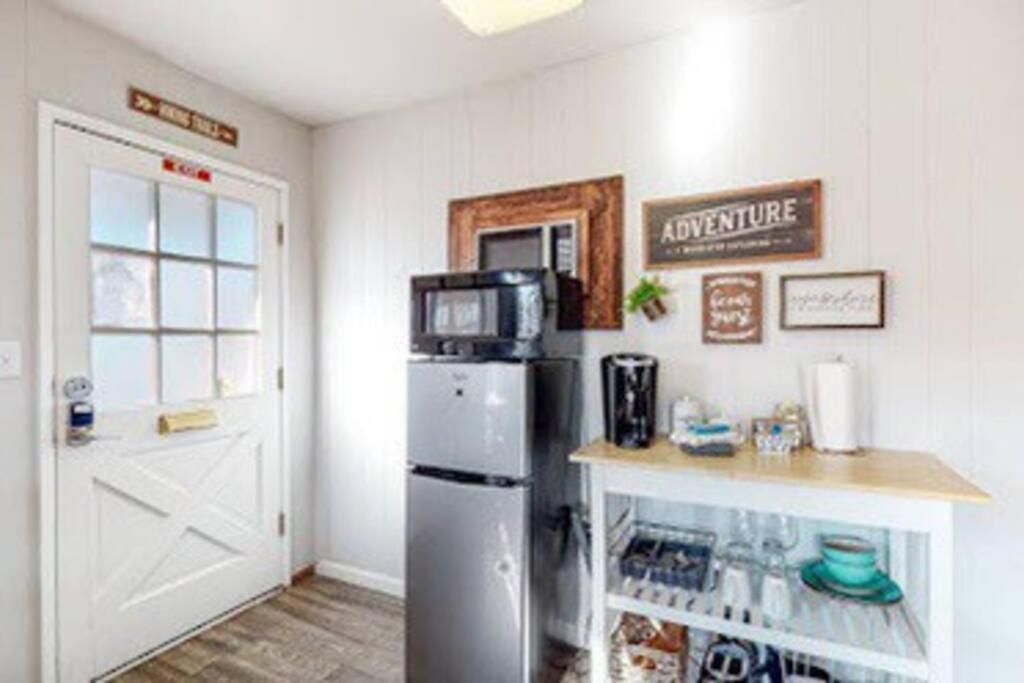 Couples Hideout In Heart Of Oakhurst Exteriör bild
